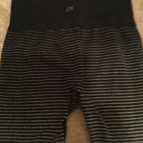 Marika Seamless Dip Dye Leggings - Picture 3 of 4